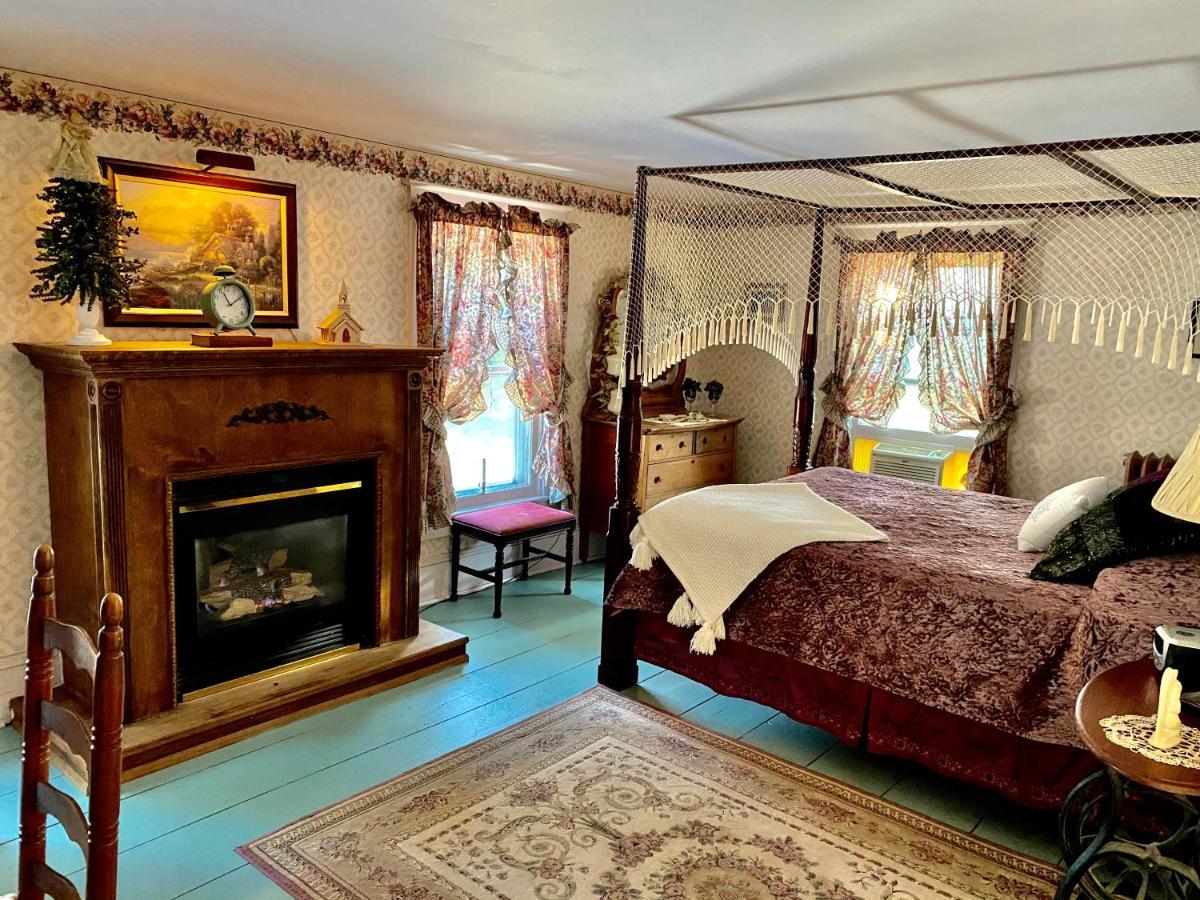 The Bella Ella Bed And Breakfast Канандейґуа Екстер'єр фото