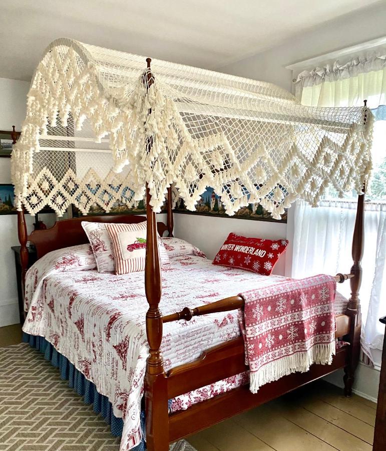The Bella Ella Bed And Breakfast Канандейґуа Екстер'єр фото