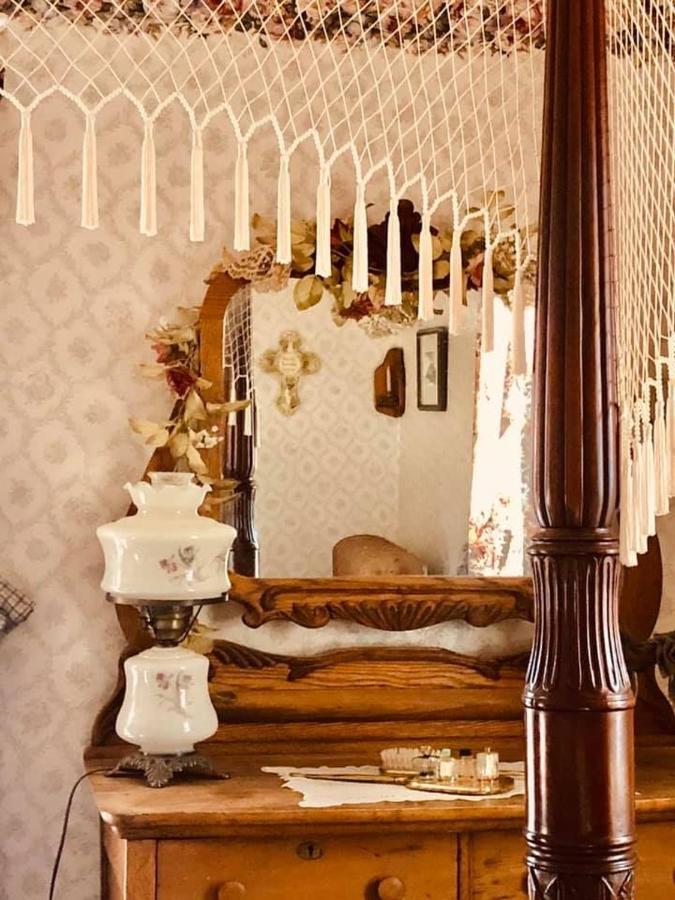 The Bella Ella Bed And Breakfast Канандейґуа Екстер'єр фото
